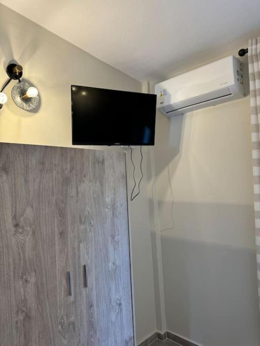 Ofrínion Seaviewapartment מראה חיצוני תמונה